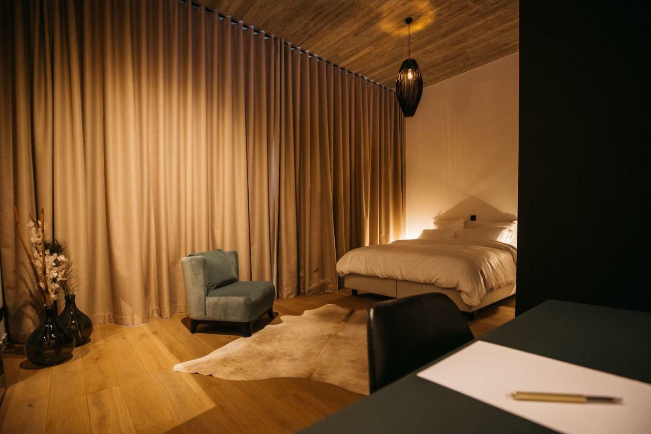 Charlie'S Bed & Breakfast แอนต์เวิร์ป ภายนอก รูปภาพ